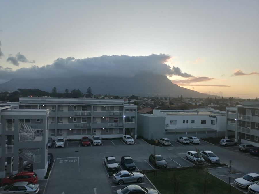 To Let 2 Bedroom Property for Rent in Crawford Western Cape